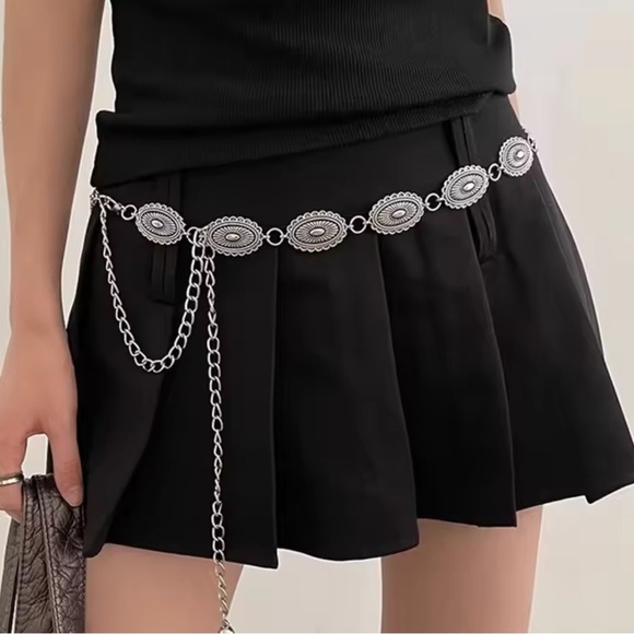 Vintage Silver Medallion Chain Belt main image 7